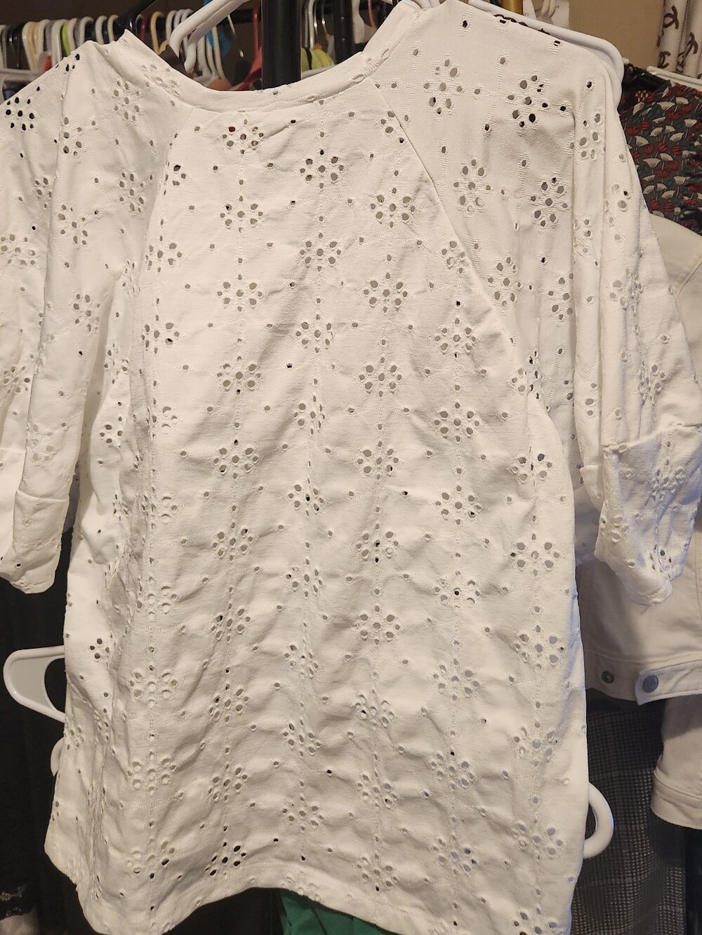 NWT Zara SIZE MEDIUM White Eyelet Puff Sleeve Top - Picture 5 of 5